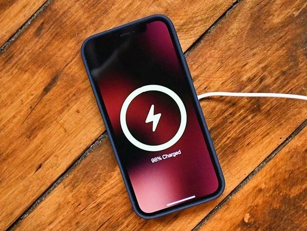 鞍山苹果手机维修分享iPhone 12可以随便充电吗 